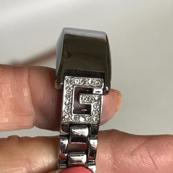 6 Fitbit Watch Bands PERFECT CONDITION - Picture 11 of 11